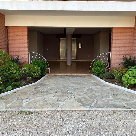 Apartamento Muy Luminoso En Segunda Línea De Mar Roda de Bará Exterior foto