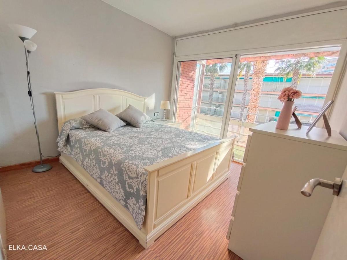Apartamento Muy Luminoso En Segunda Línea De Mar Roda de Bará Exterior foto