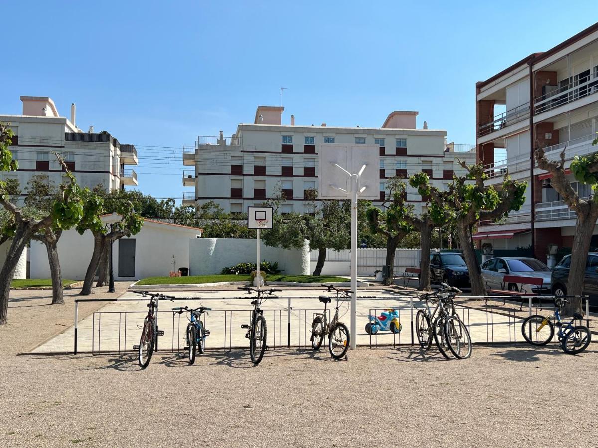 Apartamento Muy Luminoso En Segunda Línea De Mar Roda de Bará Exterior foto