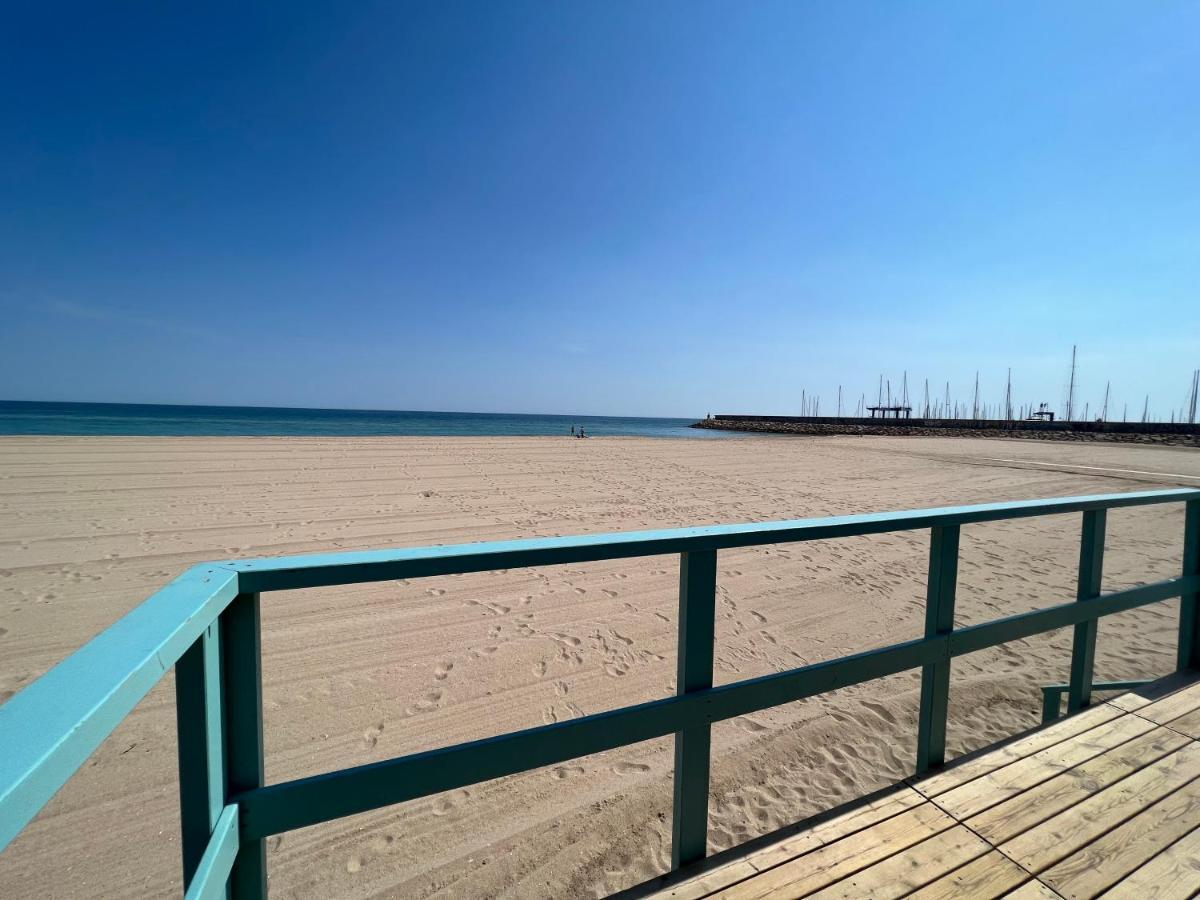 Apartamento Muy Luminoso En Segunda Línea De Mar Roda de Bará Exterior foto